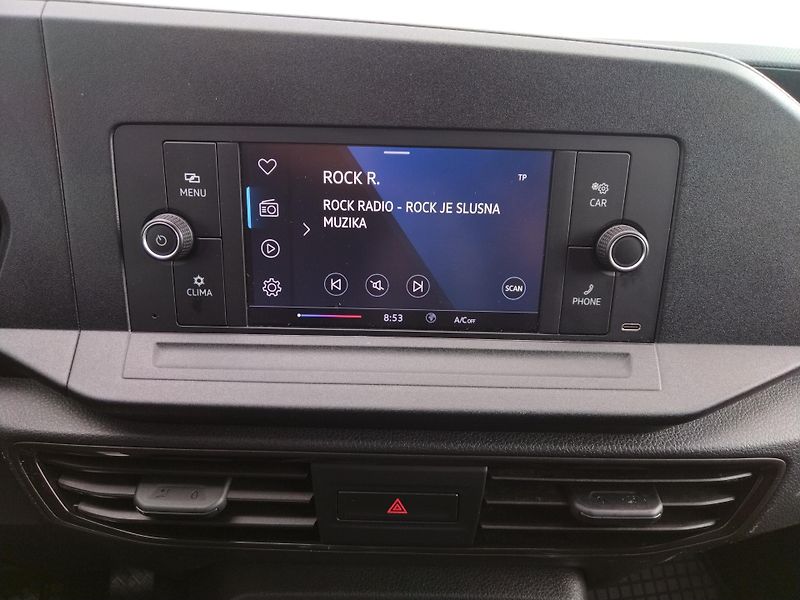 Volkswagen Caddy Maxi 2.0 TDI - fotka 19 z 22