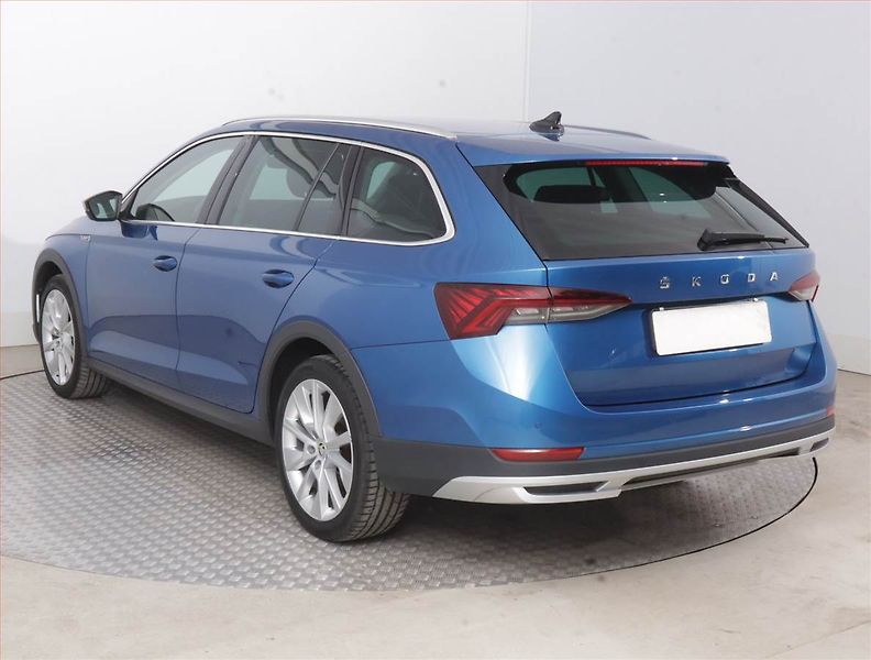 Škoda Octavia (2023) Scout 2.0 TDI - fotka 4 z 17