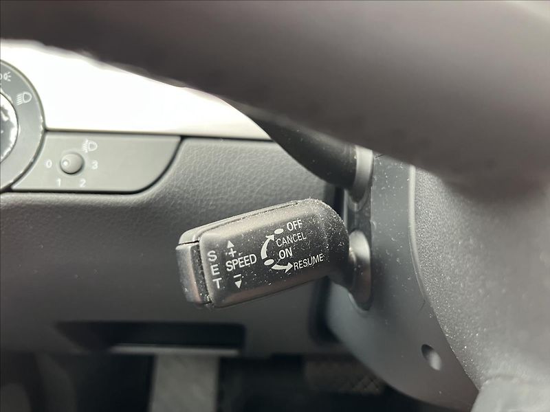 Audi A4 Avant 2,0 TDi 103 KW AUTOMAT K - fotka 23 z 36