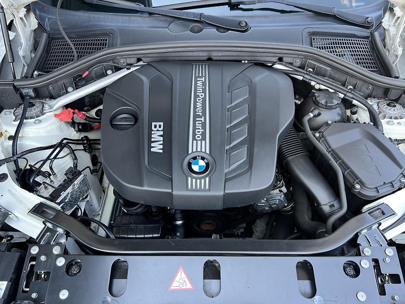 BMW X3 xDrive 20D AUTOMAT TEMPOMAT  - fotka 31 z 37