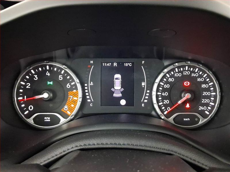 Jeep Renegade (2022) 1.3 T-GDI - fotka 22 z 22