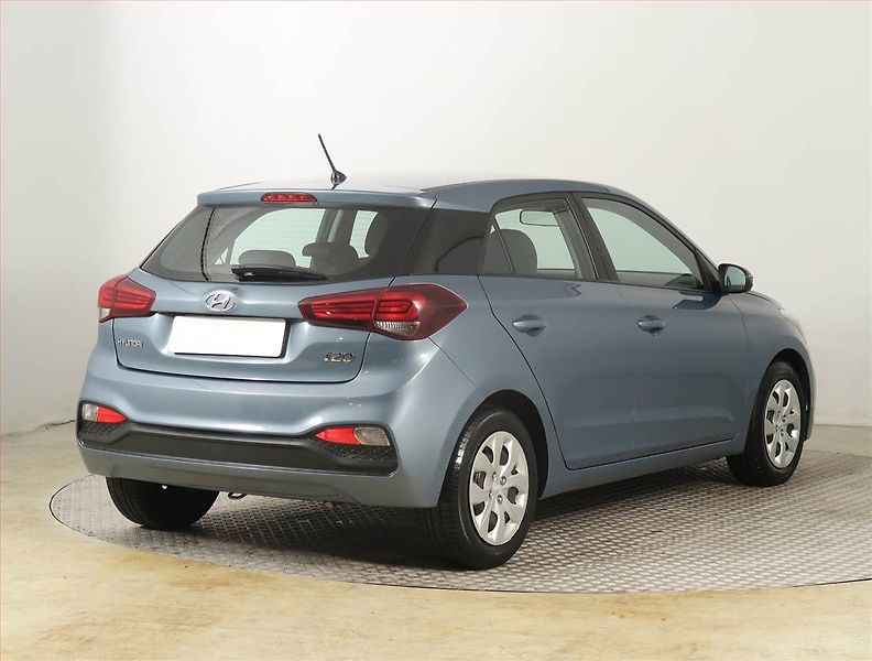 Hyundai i20 (2019) 1.2, Serv.kniha - fotka 5 z 15