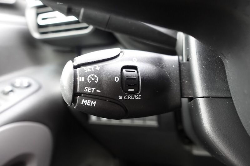 Toyota ProAce City 1.5 D4-D 130 - 6 MT Family L1 - fotka 27 z 31