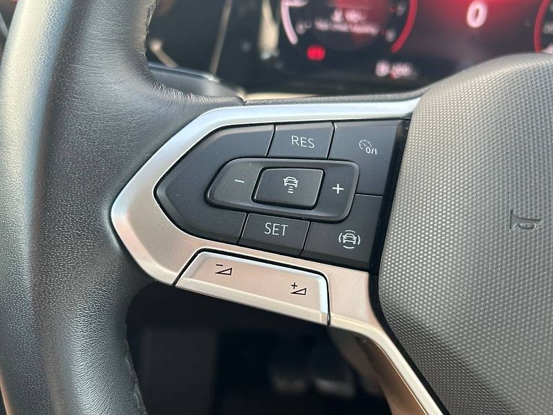 Volkswagen Golf Life 6G 1,5TSi - fotka 14 z 24