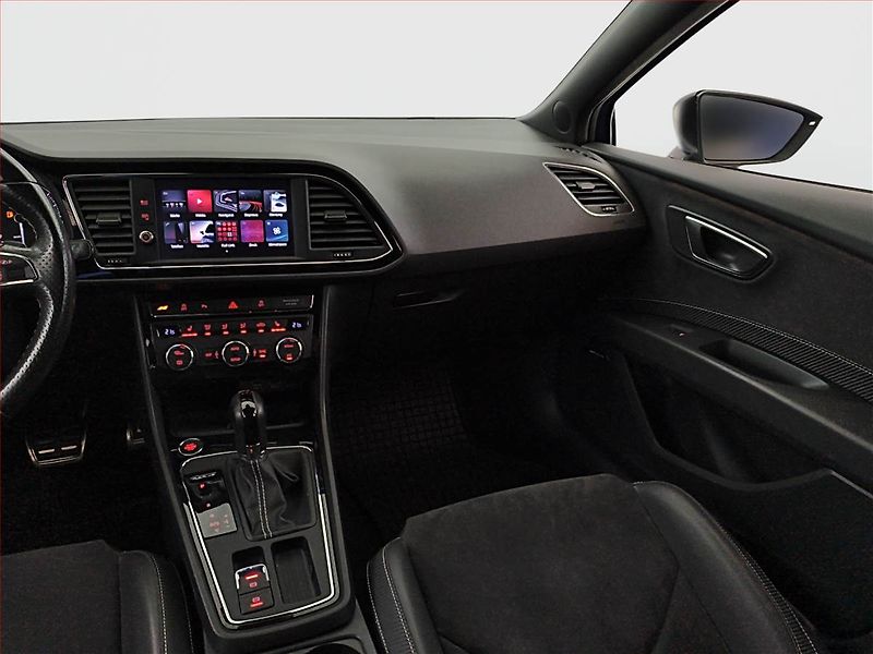 Seat Leon (2018) 2.0 TSI Cupra 300, 4X4 - fotka 8 z 21