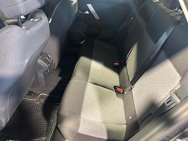 Citroën C4 (2023) - fotka 17 z 18