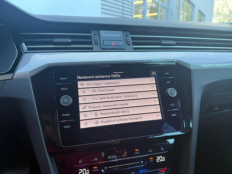 Volkswagen Passat Business 2.0 TDI 110 kW DSG Va - fotka 11 z 22