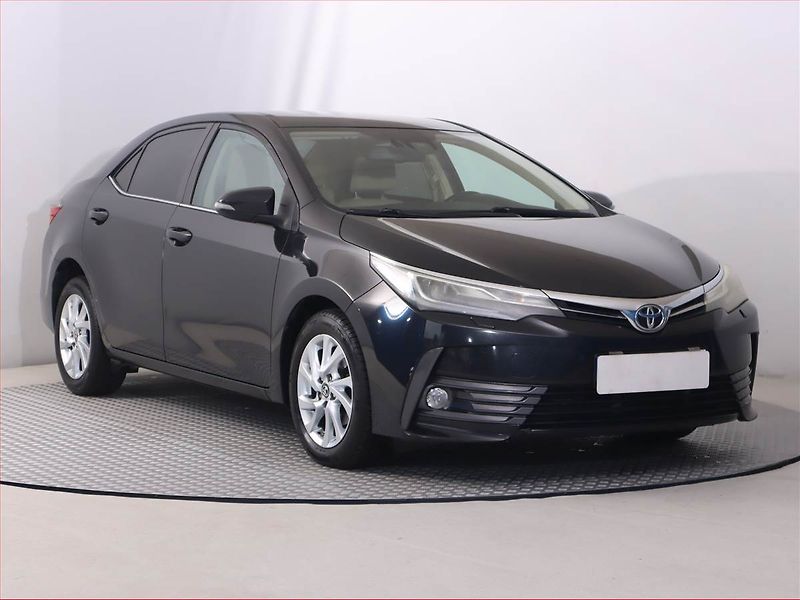 Toyota Corolla (2016) 1.4 D-4D, Serv.kniha, Tempomat - fotografie inzerátu