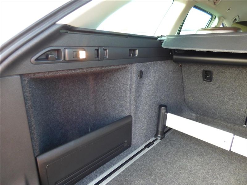 Škoda Superb 2,0 TDI 125kw 4x4  Laurin & Kl - fotka 36 z 54