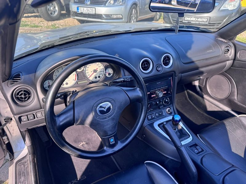 Mazda MX-5 (2000) NB 1,8 107 KW SVOR 6Q - fotka 26 z 45