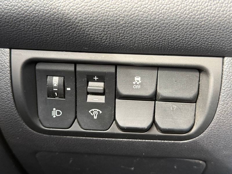 Kia Rio (2013) 1.25 CVVT 63 kW Active - fotka 18 z 21
