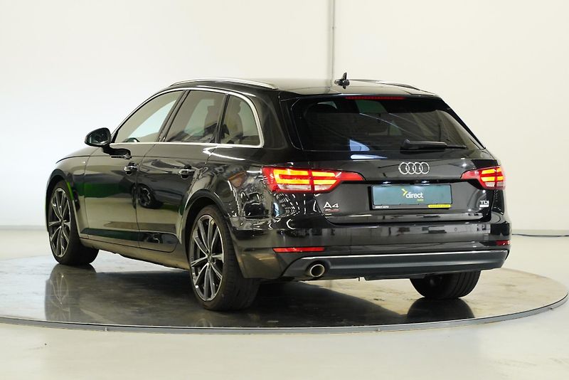 Audi A4 - fotka 7 z 30
