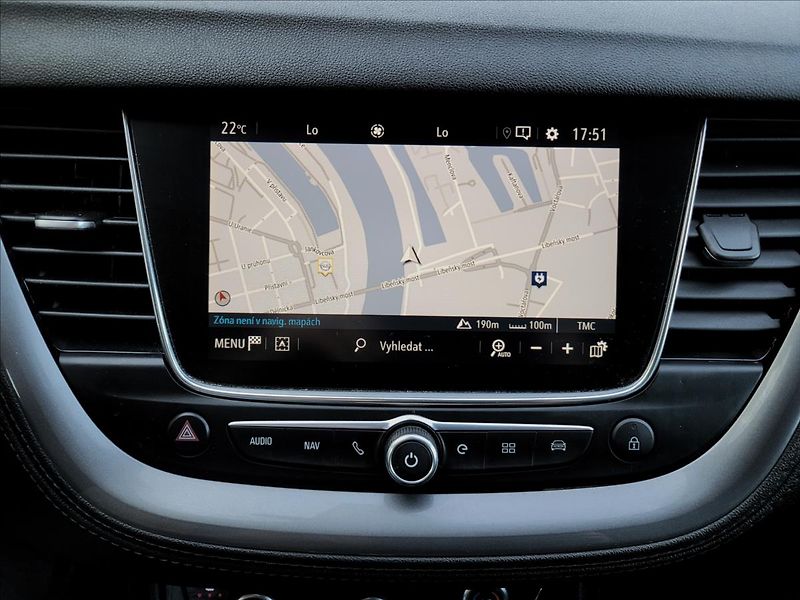 Opel Grandland X 1,6 PHEV,E-AT,Elegance,led,nav - fotka 24 z 50