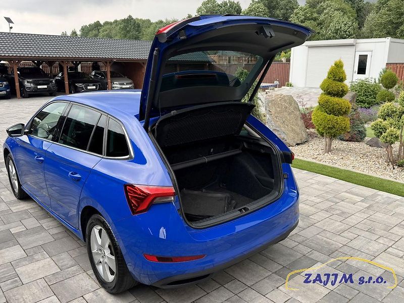 Škoda Scala Style plus 81kw + el kufr - fotka 49 z 51