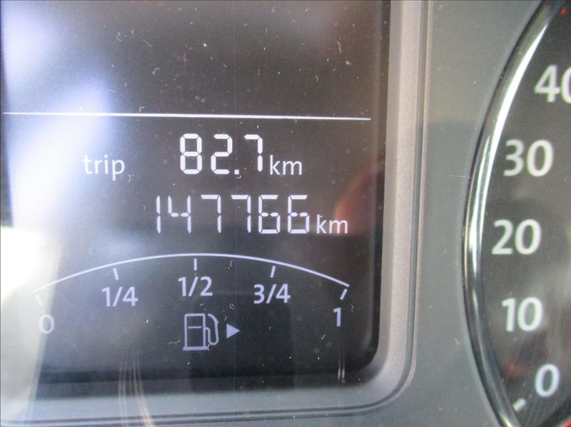 Volkswagen Polo 1,2 TSi, klima, serv. kniha, - fotka 19 z 37
