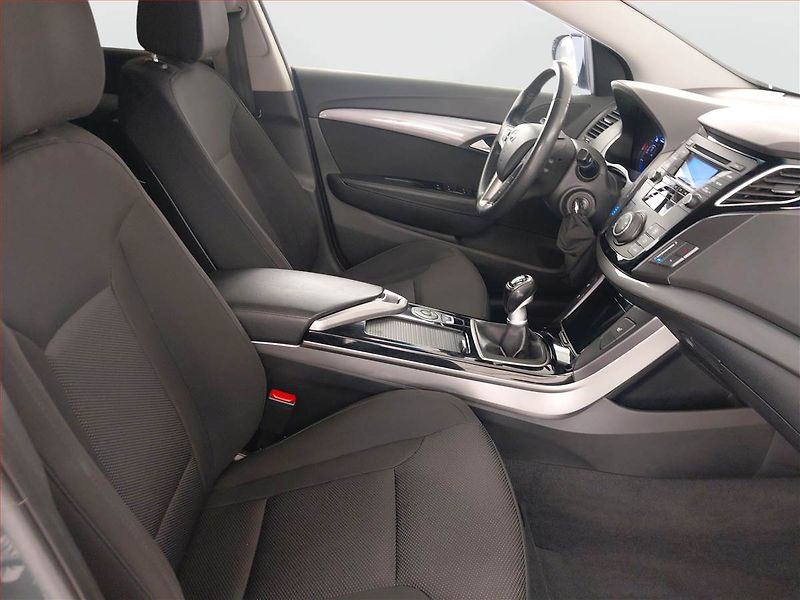 Hyundai i40 (2012) 1.7 CRDI, Tempomat - fotka 9 z 24