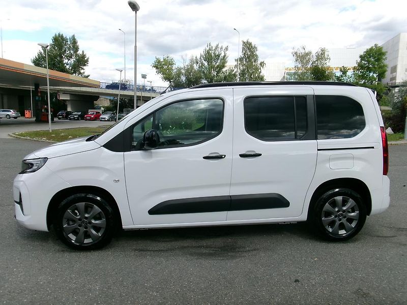 Opel Combo (2025) EDITION PLUS 1.2 81kW - fotka 2 z 17