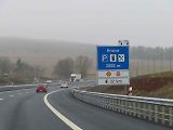 Dvě protilehlé odpočívky mezi sjezdy na Mirotice a Lety patří mezi nejmodernější a největší. Čerpačky jsou prý i technologicky nejvyspělejší v Čechách.