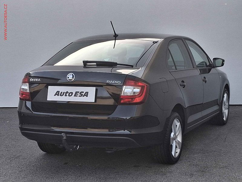 Škoda Rapid (2018) 1.0 TSi, Clever, TZ, bixenon - fotka 4 z 17