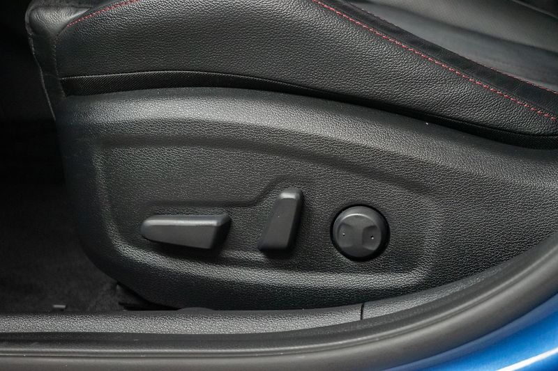 Kia Pro_Ceed 1.6 T-GDi 150kW GT*ZÁRUKA*ČR* - fotka 18 z 42
