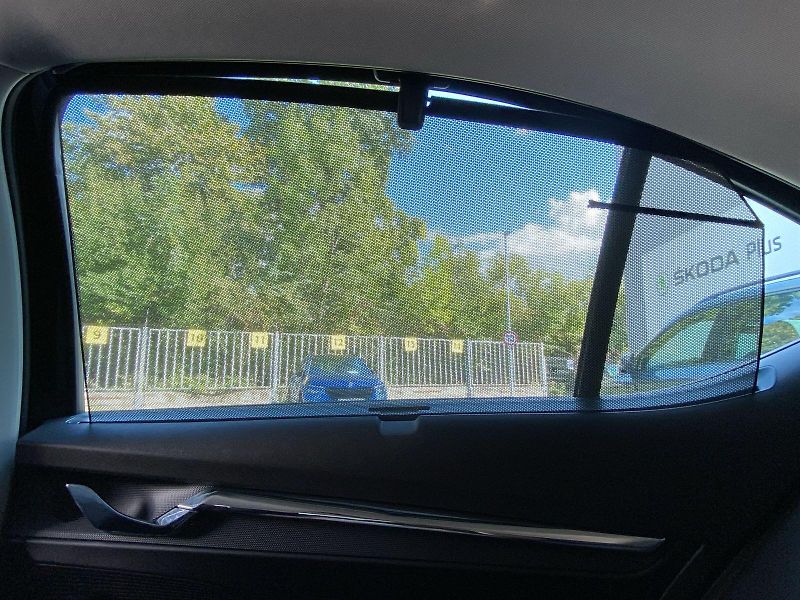 Škoda Octavia (2023) 1.5 TSI M-HEV DSG Style - fotka 28 z 38