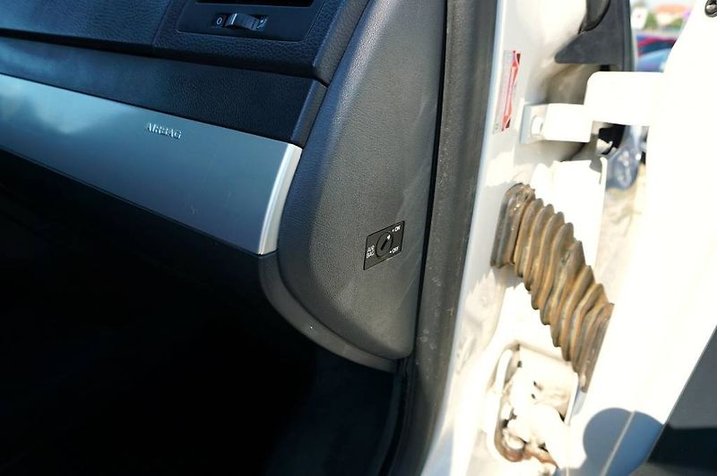 Volkswagen Multivan (2012) 2,0 BI-TDI 132 kW - fotka 19 z 42