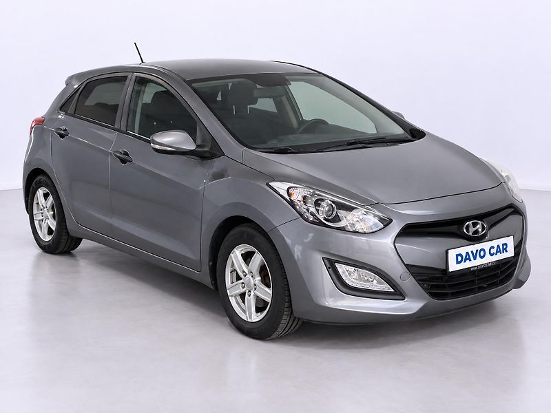 Hyundai i30 1,4 CVVT 73KW NAVI ORIG. ALU - fotka 6 z 27