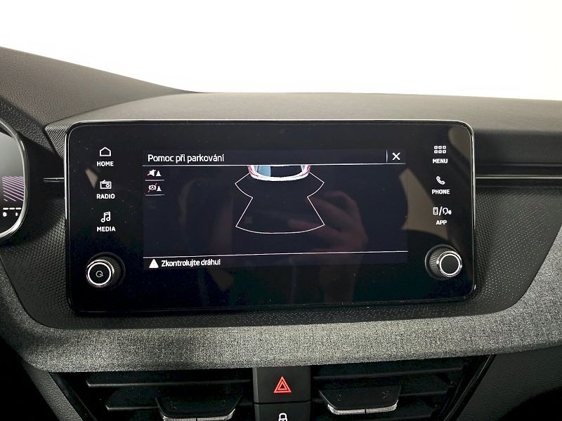 Škoda Kamiq (2025) 1.0TSi 85kW SELECTION TAŽNÉ - fotka 16 z 30