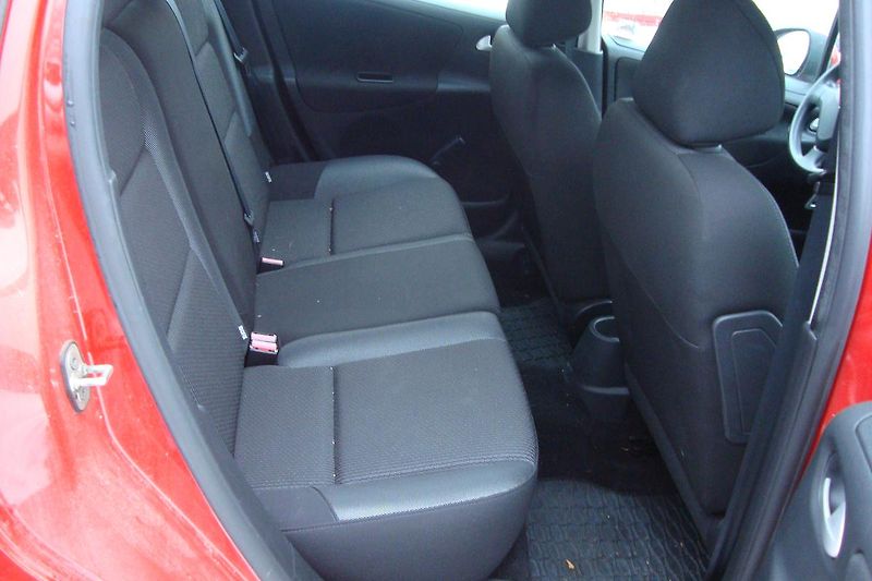 Peugeot 207 (2010) 1.4i, Zakoup.v ČR, Naj.70 Tis. - fotka 30 z 52