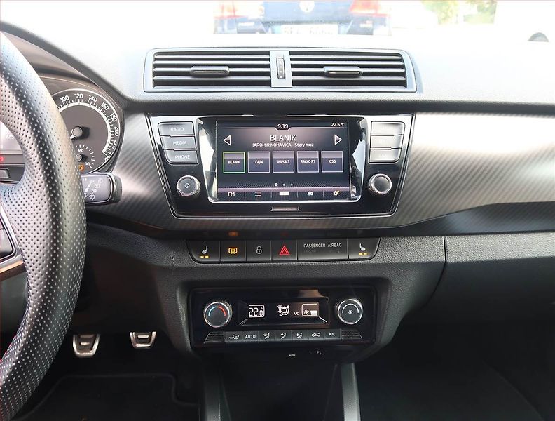 Škoda Fabia (2021) Monte Carlo 1.0 TSI - fotka 12 z 21