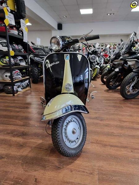 Vespa (1963) VBB2T 150 - fotka 9 z 18