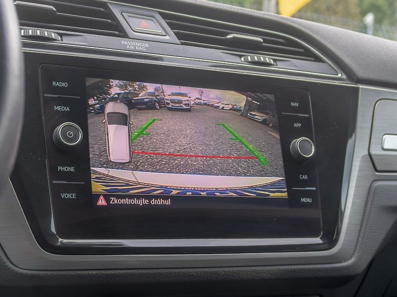 Volkswagen Touran (2019) ČR 1.5TSI 110KW DSG LED – NAVI - fotka 26 z 55