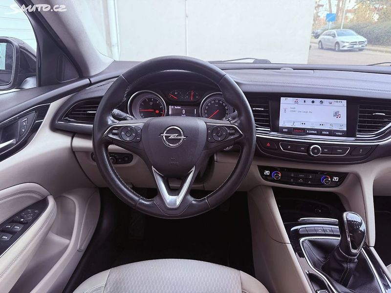 Opel Insignia (2017) 1.5T, 121kw Nová STK Původ ČR - fotka 18 z 26
