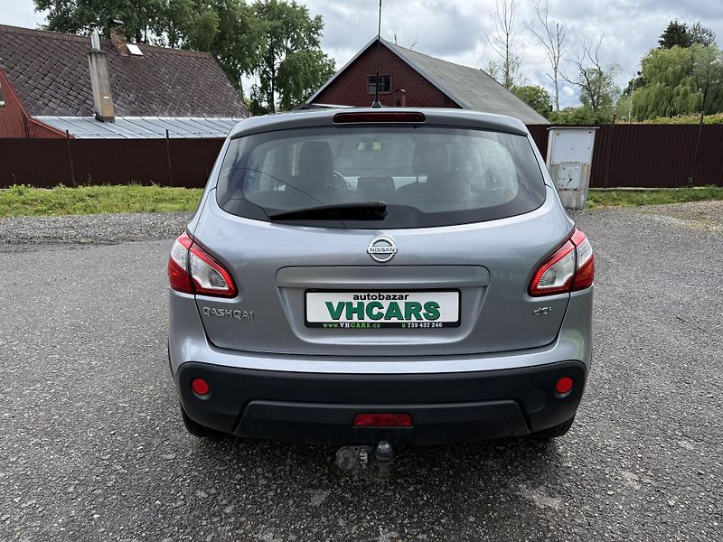 Nissan Qashqai 1,5dCi - fotka 6 z 16
