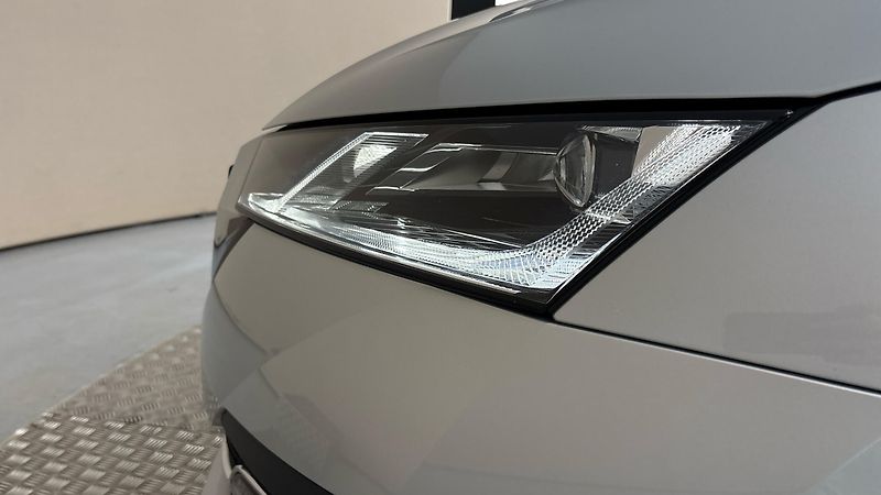 Škoda Octavia 1.4 TSI iV DSG Style Combi - fotka 18 z 25