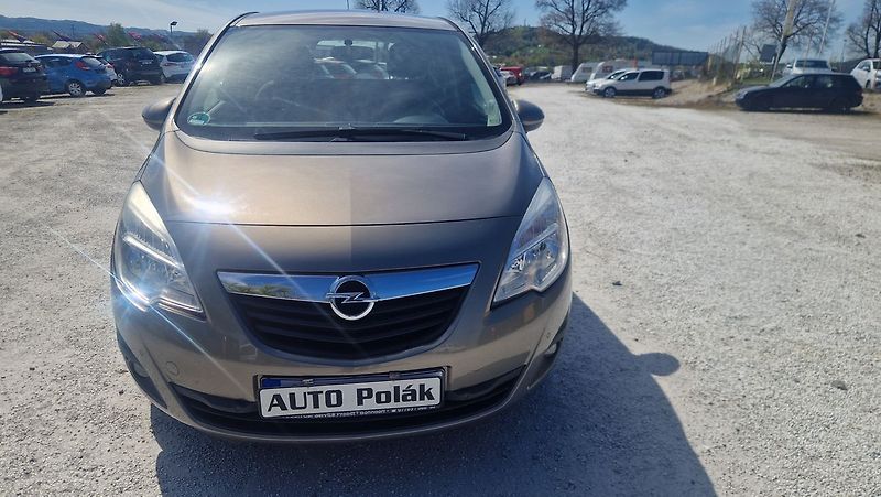 Opel Meriva 1,4 16 V - fotka 1 z 10