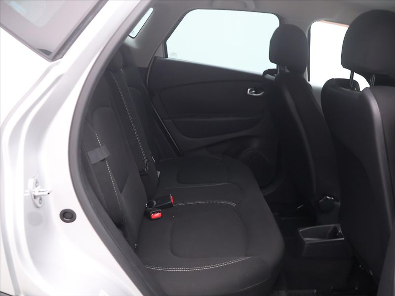 Renault Captur 0,9 TCe 66KW 1.Maj CZ Servis - fotka 13 z 26