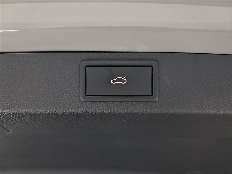 Škoda Karoq (2024) Fresh 2.0 TDI - fotka 19 z 30