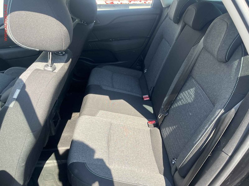 Citroën C4 (2017) 1.6 HDi, 1.maj,ČR, STK5/28 - fotka 10 z 15