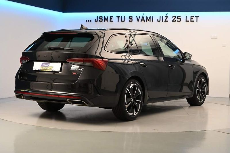 Škoda Octavia (2023) 2.0 RS DSG 147KW Matrix LED Vi - fotka 5 z 37