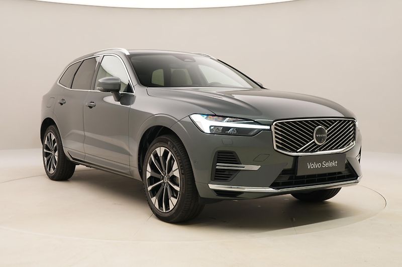 Volvo XC60 T8 AWD RECHARGE ULTRA BRIGHT - fotka 15 z 67