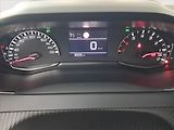 Peugeot 2008 (2023) 1.2 PureTech, ČR,1.maj - náhled 11