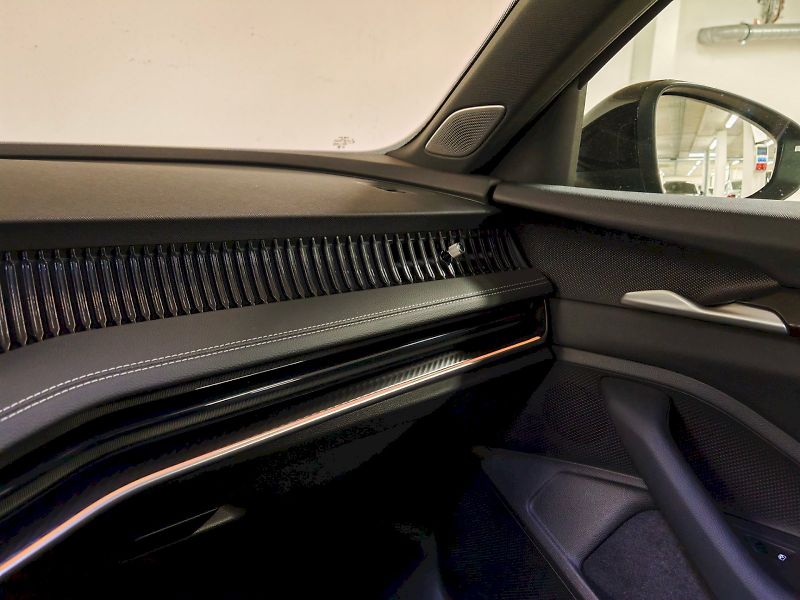Škoda Superb (2025) 2.0 TSI 195 kW DSG 4x4 Sportli - fotka 6 z 35