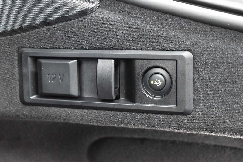 BMW Řada 4 420d xD ///M*LASER*TAŽNÉ*ČR 1M - fotka 47 z 49