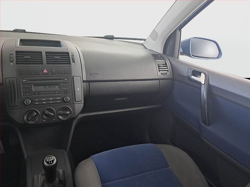 Volkswagen Polo (2008) 1.2, dobrý stav - fotka 8 z 15
