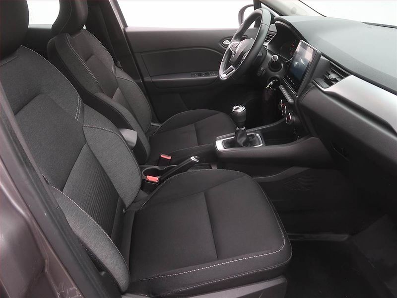 Renault Captur (2022) 1.0 TCe, Serv.kniha, Tempomat - fotka 8 z 13