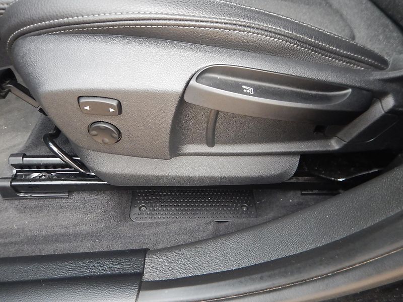 BMW X1 2.0 D, AUTOMAT - fotka 17 z 21