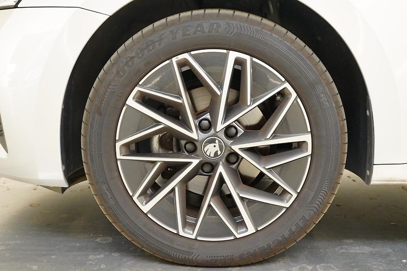 Škoda Octavia - fotka 10 z 29