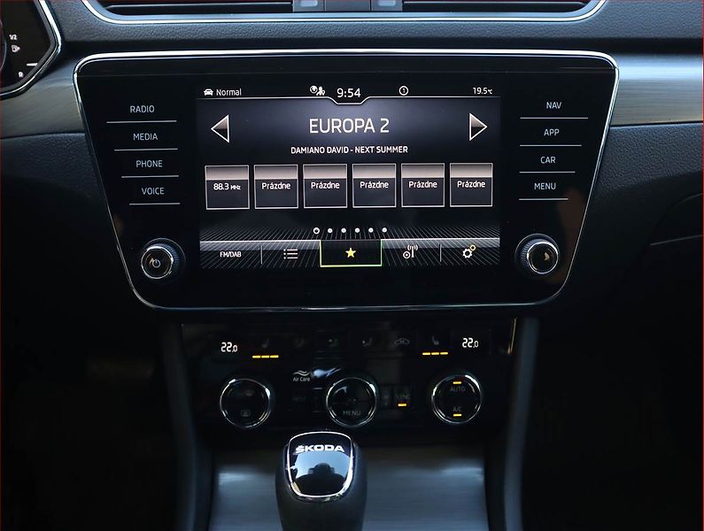 Škoda Superb (2022) Style 1.5 TSI - fotka 12 z 28