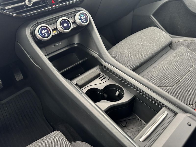 Škoda Kodiaq 1.5Tsi*150kw*Plug-In*CZ*1-MAJ* - fotka 25 z 44